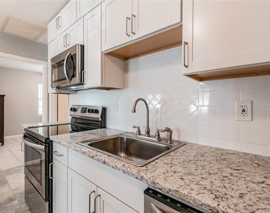 3611 W Anderson Avenue - Photo Thumbnail 34