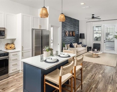 5127 W Tyson Avenue - Photo Thumbnail 53