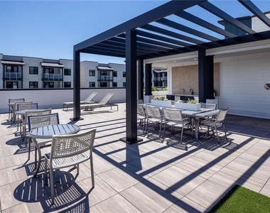 5127 W Tyson Avenue - Photo Thumbnail 16