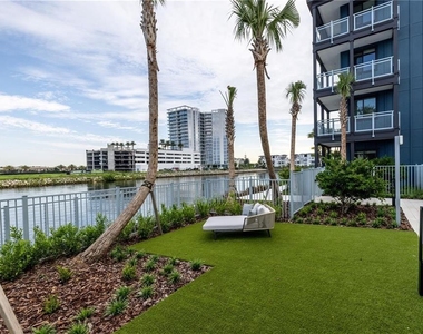 5127 W Tyson Avenue - Photo Thumbnail 11