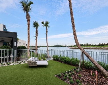 5127 W Tyson Avenue - Photo Thumbnail 10