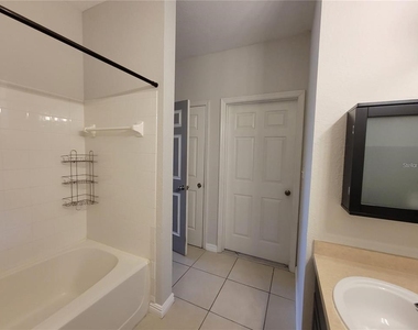 4306 Bayside Village Drive - Photo Thumbnail 36