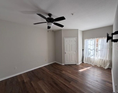 4306 Bayside Village Drive - Photo Thumbnail 17