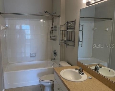 4306 Bayside Village Drive - Photo Thumbnail 16