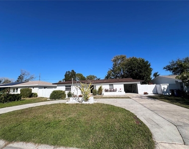 2502 Tropical Shores Drive Se - Photo Thumbnail 6