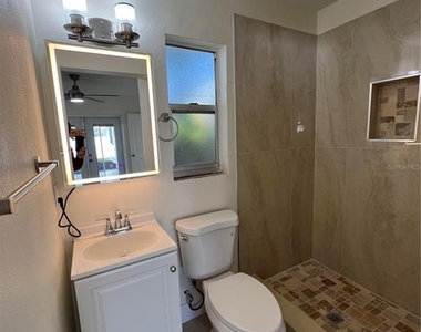2502 Tropical Shores Drive Se - Photo Thumbnail 17