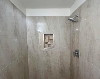 2502 Tropical Shores Drive Se - Photo Thumbnail 18