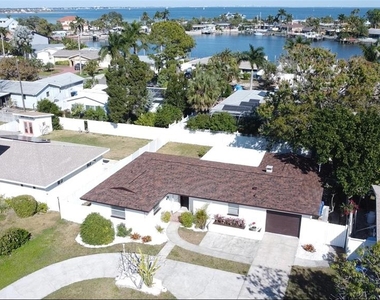 2502 Tropical Shores Drive Se - Photo Thumbnail 56