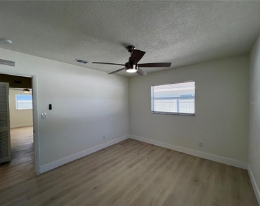 2502 Tropical Shores Drive Se - Photo Thumbnail 23