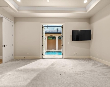 9841 Covent Garden Drive - Photo Thumbnail 24