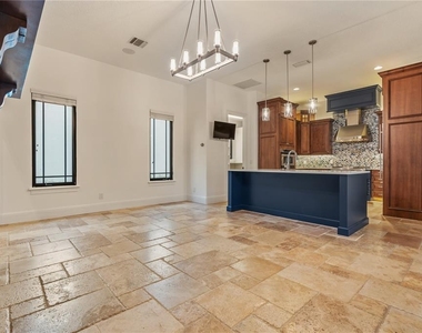 9841 Covent Garden Drive - Photo Thumbnail 18