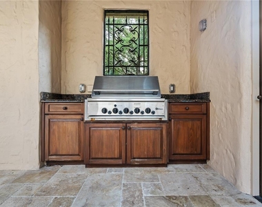 9841 Covent Garden Drive - Photo Thumbnail 10