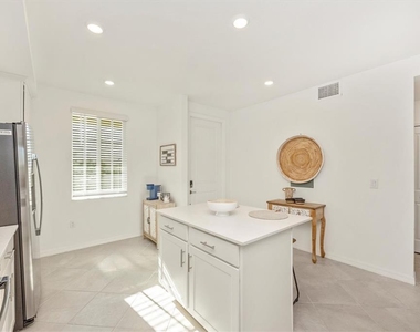 12280 Wellen Golf Street - Photo Thumbnail 10