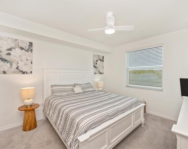 12280 Wellen Golf Street - Photo Thumbnail 19