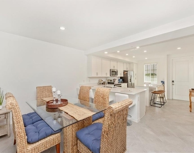 12280 Wellen Golf Street - Photo Thumbnail 13