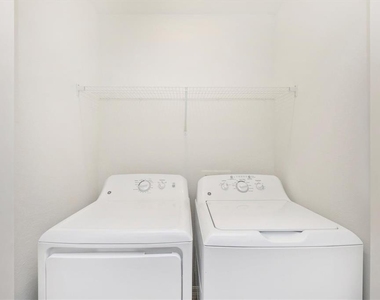 12280 Wellen Golf Street - Photo Thumbnail 31