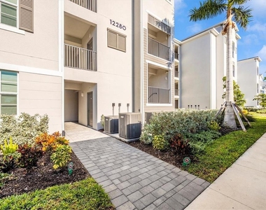 12280 Wellen Golf Street - Photo Thumbnail 45
