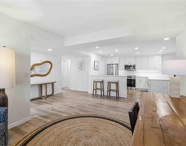 3420 Wild Oak Bay Boulevard - Photo Thumbnail 10