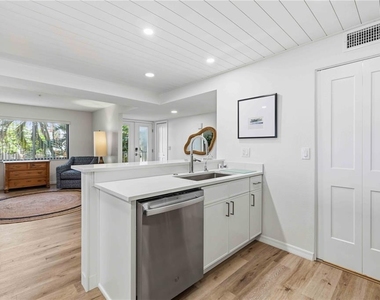 3420 Wild Oak Bay Boulevard - Photo Thumbnail 13