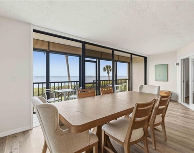 3420 Wild Oak Bay Boulevard - Photo Thumbnail 17