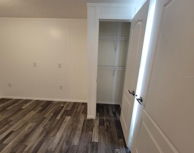 5700 Holiday Park Boulevard - Photo Thumbnail 16