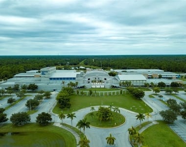 5700 Holiday Park Boulevard - Photo Thumbnail 43