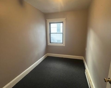 201 E Kline Avenue - Photo Thumbnail 4