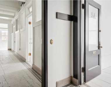 115 N Mesa Street - Photo Thumbnail 1