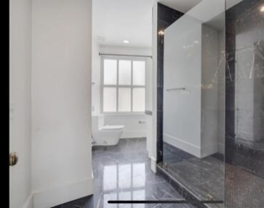 115 N Mesa Street - Photo Thumbnail 5