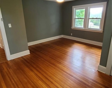 683 Worthington Ridge - Photo Thumbnail 6