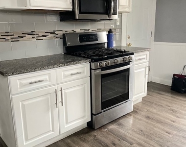 281 Chestnut Street - Photo Thumbnail 3