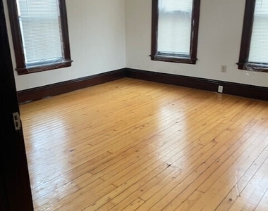281 Chestnut Street - Photo Thumbnail 12