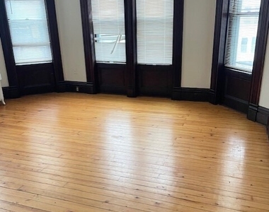 281 Chestnut Street - Photo Thumbnail 8