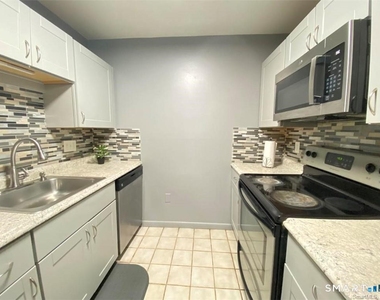 19 Somers Street - Photo Thumbnail 5