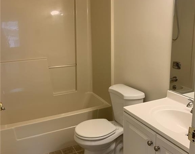 44 Elizabeth Street - Photo Thumbnail 7