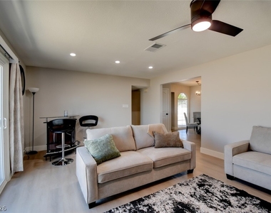 1032 Alan Shepard Street - Photo Thumbnail 5