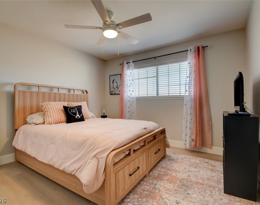 1032 Alan Shepard Street - Photo Thumbnail 7