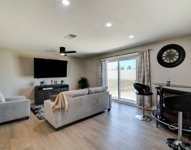 1032 Alan Shepard Street - Photo Thumbnail 4