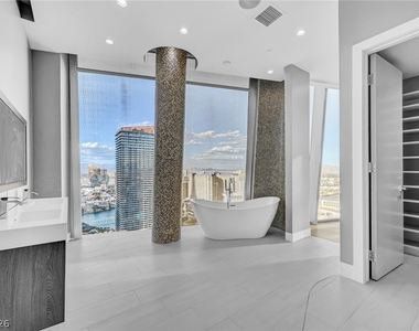 3726 Las Vegas Boulevard - Photo Thumbnail 34