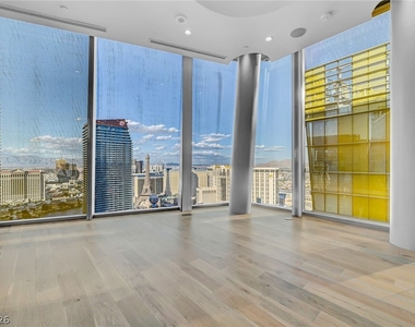 3726 Las Vegas Boulevard - Photo Thumbnail 27