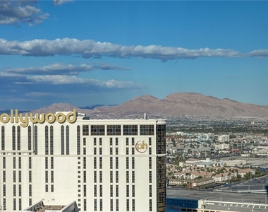 3726 Las Vegas Boulevard - Photo Thumbnail 45