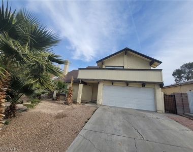 4760 Woodridge Road - Photo Thumbnail 3