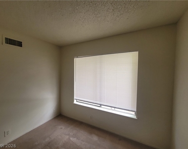 4760 Woodridge Road - Photo Thumbnail 54
