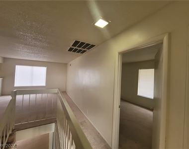 4760 Woodridge Road - Photo Thumbnail 47