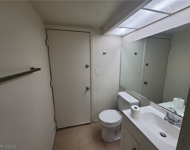 4760 Woodridge Road - Photo Thumbnail 14