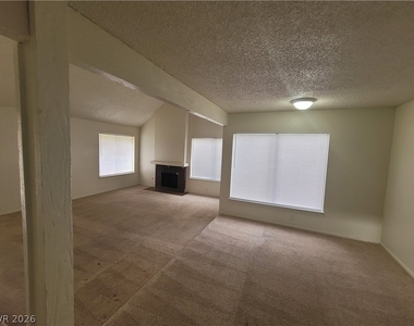 4760 Woodridge Road - Photo Thumbnail 25