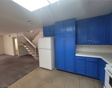 4760 Woodridge Road - Photo Thumbnail 40