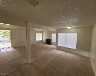 4760 Woodridge Road - Photo Thumbnail 43