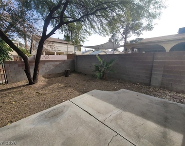 4760 Woodridge Road - Photo Thumbnail 6