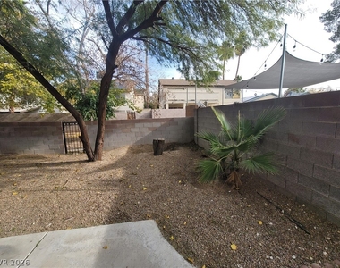 4760 Woodridge Road - Photo Thumbnail 7